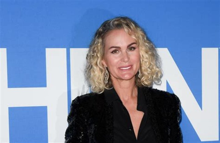 Laeticia Hallyday Age