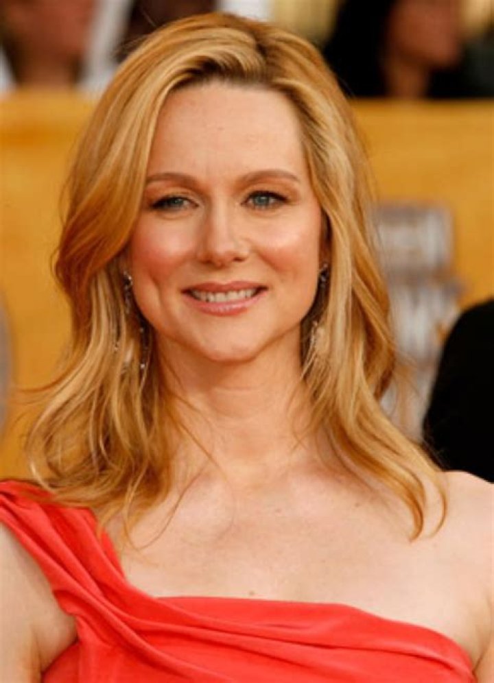 Laura Linney Biography