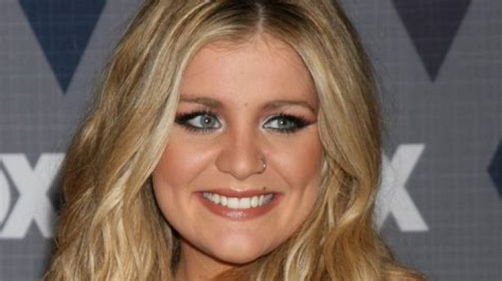 Lauren Alaina Net Worth 2023 [Salary Details]