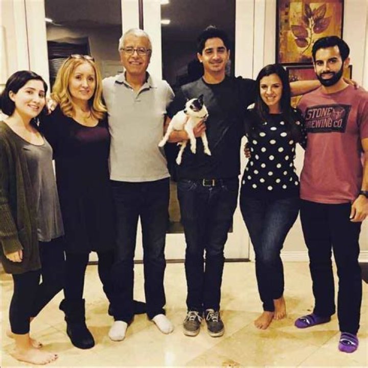 Leila Rahimi Bio, Age, Height, Husband, Salary, Net worth, WSCR News