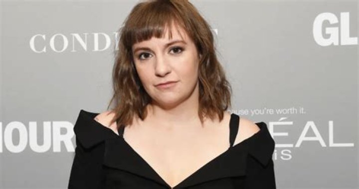 Lena Dunham - Bio, Net Worth, Height