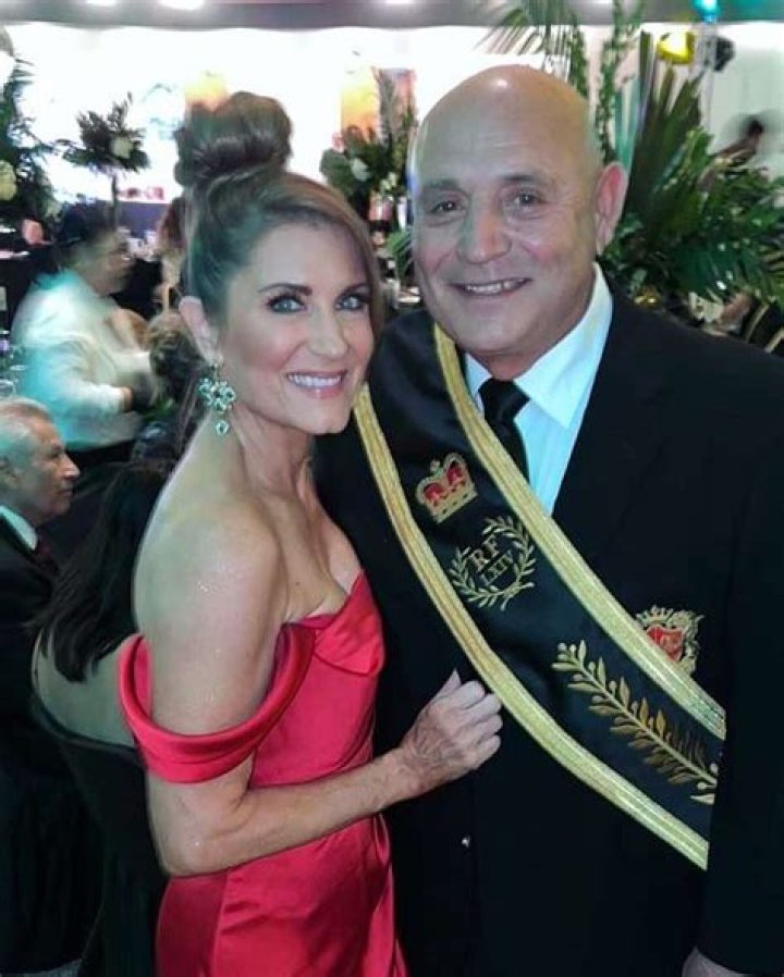 Leslie Bohl Bio, Age, Height, Husband, Salary, Net Worth, 4 WOAI Network