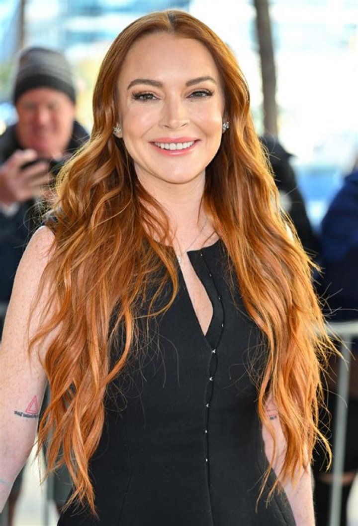 Lindsay Lohan's Iconic Red Bikini: A Dive Into Glamour And Style