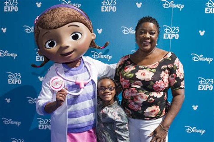 LORETTA DEVINE AND GRANDDAUGHTER ATTEND DISNEY’S D23 EXPO