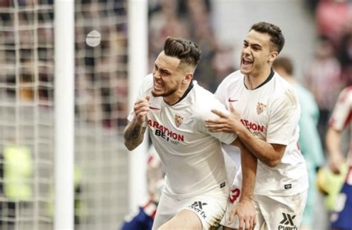 Lucas Ocampos scores for Sevilla in 2-2 draw vs. Espanyol