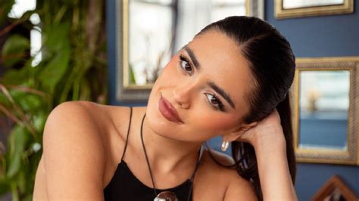 Maia Reficco - Bio, Age, Net Worth, Height, Single, Nationality, Body Measurement, Career