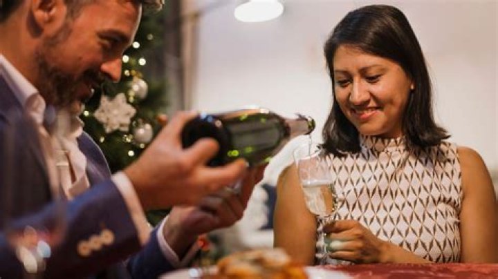 Make A Stranger Happy By Sending A Gift