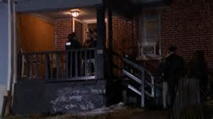 	MAN SHOOTS WOMAN, KILLS SELF	