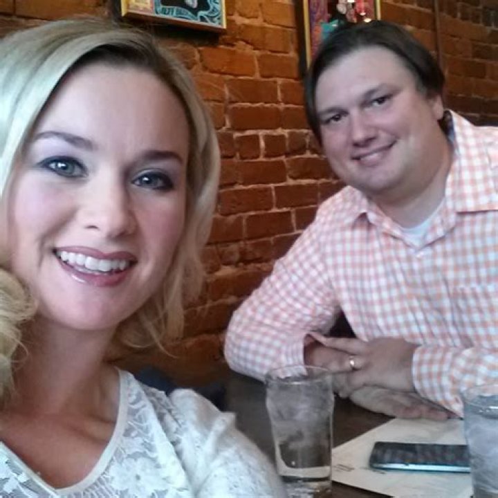 Mandy Bradshaw【 JTV 】Age, Husband, Married, Net Worth, Wiki Bio