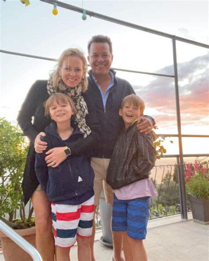 Margaret Hoover Bio, Age, Height, Husband, Salary, Net Worth, PBS