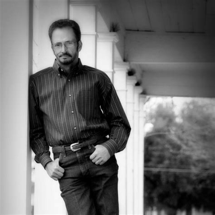 Marty Haggard Net Worth | Bio, Family, Address, Career