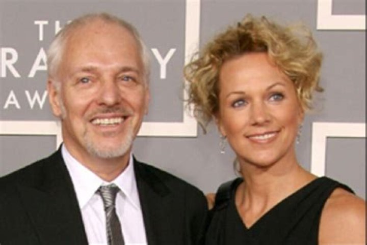 Mary Lovett: Who Is Peter Frampton's Ex-wife?