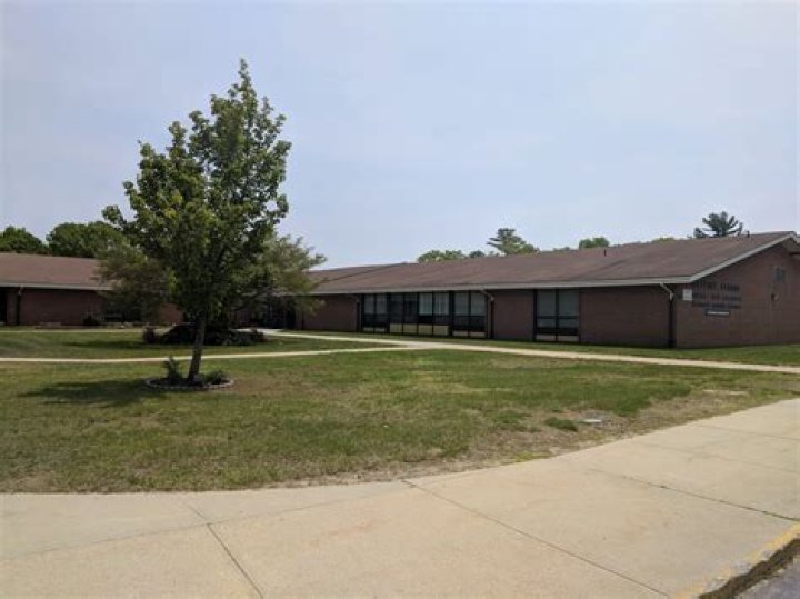 Metcalf Elementary School - Exeter