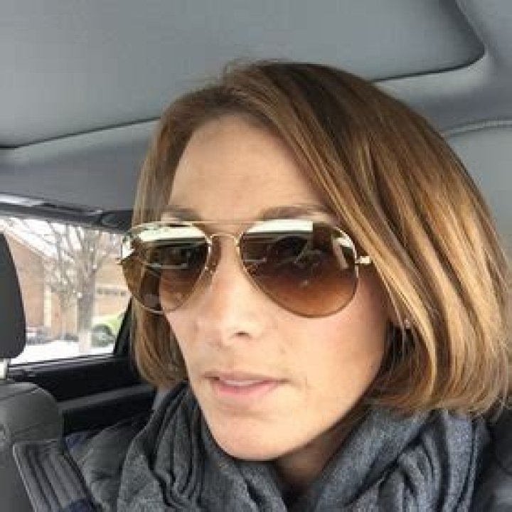 Mia Feldman - Bio, Age, Net Worth, In Relation, Nationality, Body Measurement, Career
