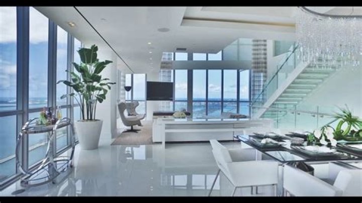	Miami Beach mansion in the sky features private rooftop pool for $14.9 million	