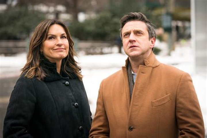 	Miami’s Raul Esparza exits NBC’s ‘Law and Order: SVU’	