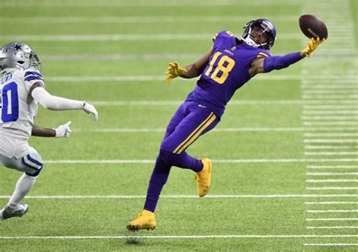Minnesota Vikings' Justin Jefferson slams 
