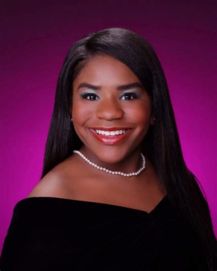 “MIXED-ISH” STAR TRINITEE STOKES IS HEADED TO COLLEGE AT 15!