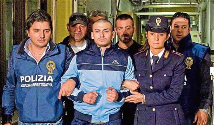 	MOBSTER NEAR DEATH CONFESSES	