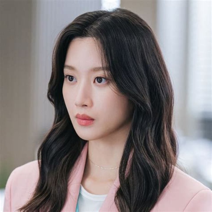 Moon Ga Young Age: A Comprehensive Look At The Rising Star