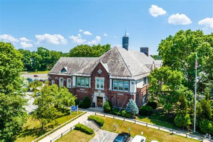 Munsey Park Elementary School - Manhasset