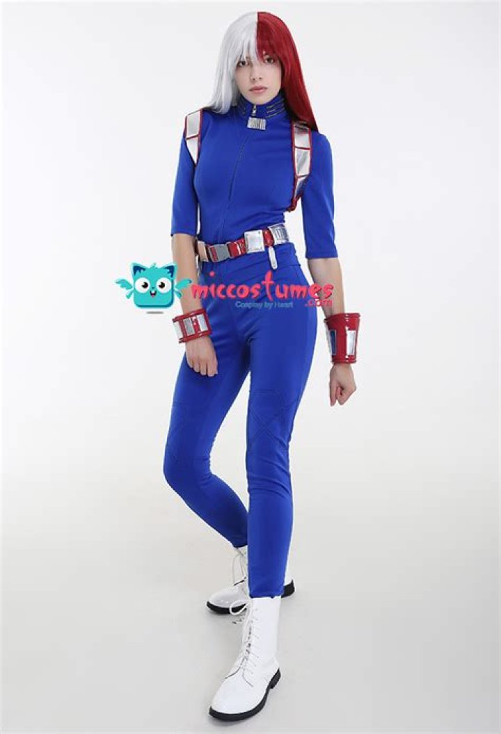 My Hero Academia female Todoroki cosplay melts hearts