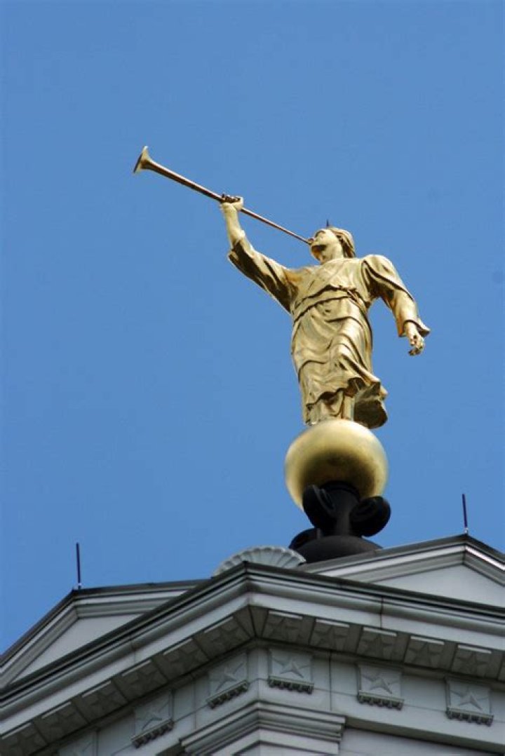 Nauvoo Temple's Angel Moroni Statue Replaced