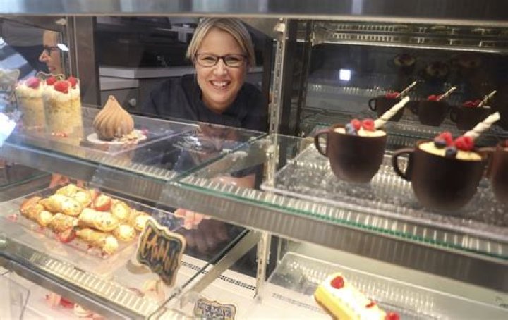 	New River Cafe & Bakery: How Fort Lauderdale pastry chef won a Netflix baking show and opened her first bakery	