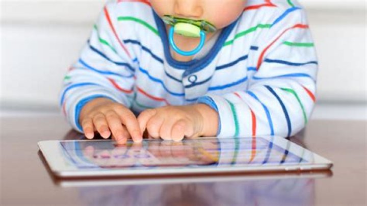 NEW STUDY FINDS SCREEN TIME LINKED TO DEVELOPMENTAL DELAYS IN TODDLERS