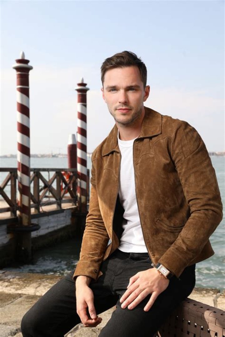 Nicholas Hoult - Bio, Age, Net Worth, Height, In Relation, Nationality, Body Measurement, Career