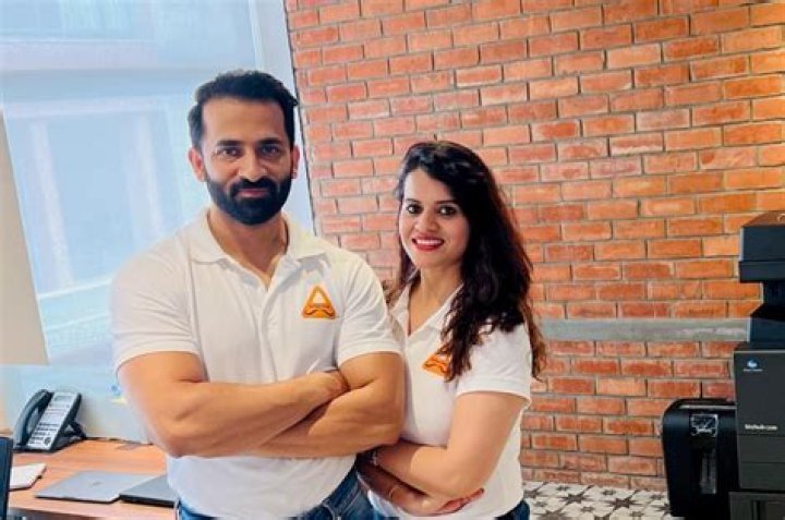 Nidhi Singh: Wiki, Bio, Age, Turnover, Samosa Singh, Net Worth