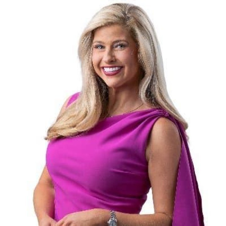 Nikki Dee Ray Bio, Age, Height, Husband, Salary, Net Worth, WTVF