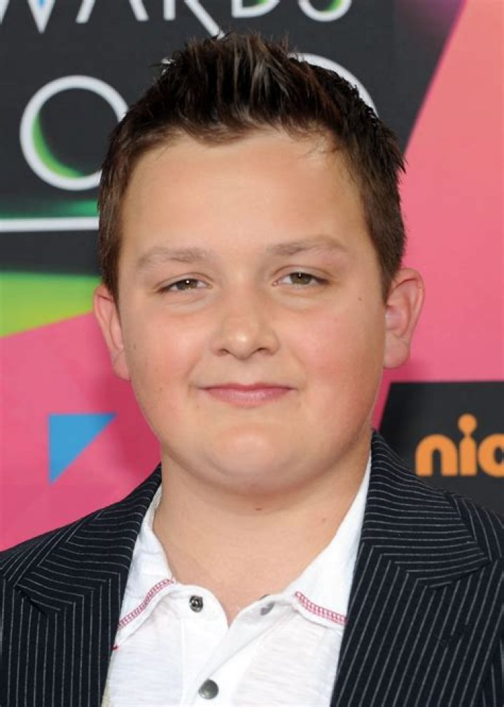 Noah Munck - Height, Bio, Career, Single, Age, Net Worth, Facts