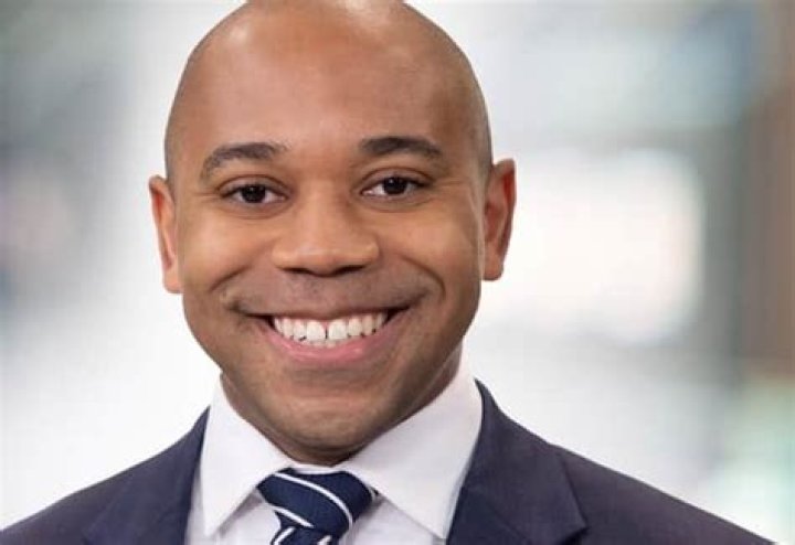 Norman Seawright Bio, Age, Height, Wife, Salary, Net Worth WCCO