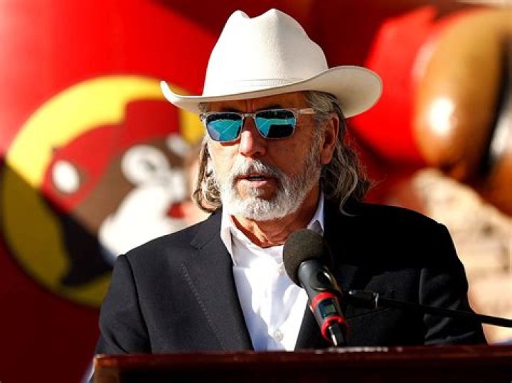 Owner Of Buc-Ee’S Net Worth 2024