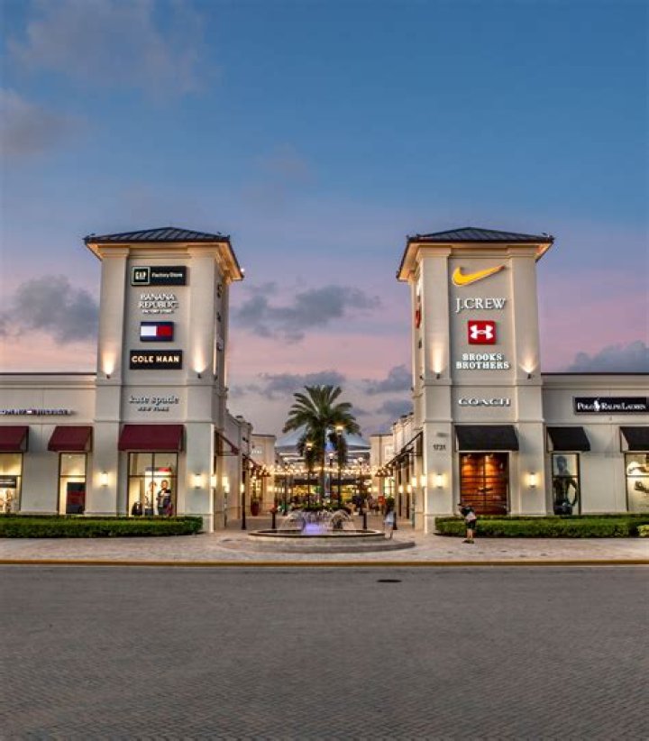 	Palm Beach Outlets under new ownership	
