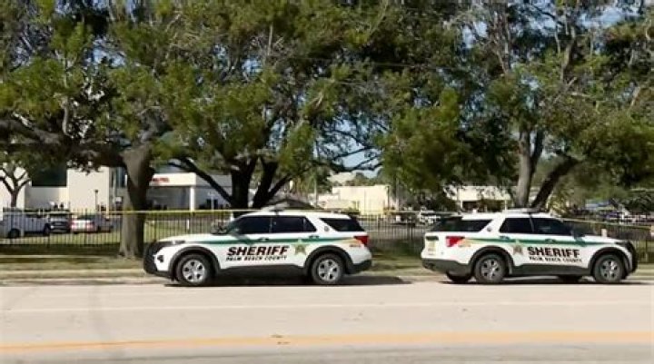 	Palm Beach Sheriff talks deputy-involved shooting on Periscope, talk about fast response	