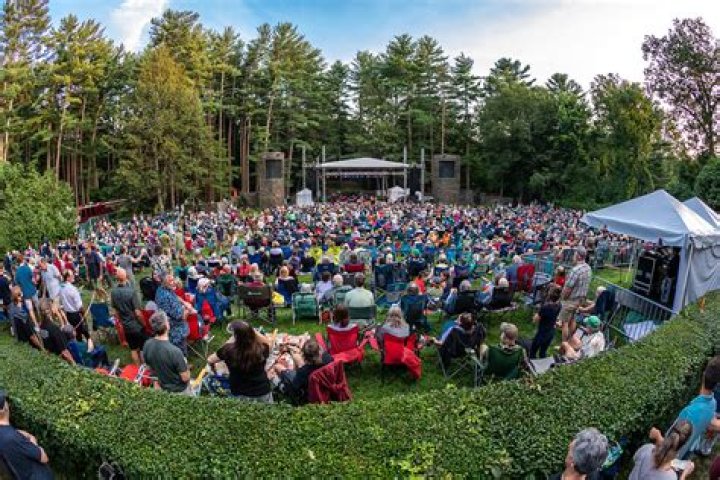 	PINES THEATER OFFERS CHOICE OF TWO SUMMER PLAYS	