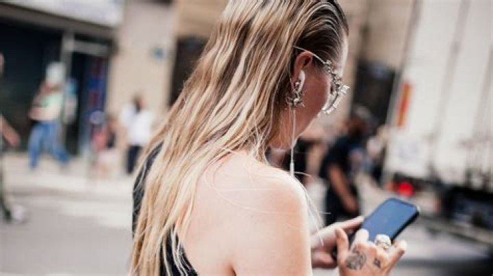 	Prom fashion Apps for your smartphone, iPhone and android	