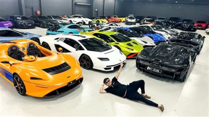 R Kelly Has A Luxurious Car Collection - 21Motoring
