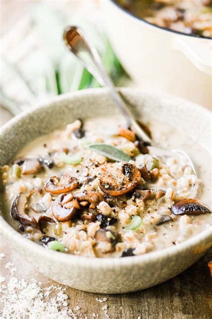 	Recipe: Ben’s kosher deli’s Mushroom barley soup	