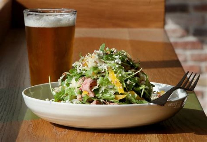 	Review: Ovlo Eats in Plantation aims high with ‘fast-fine’ dining	