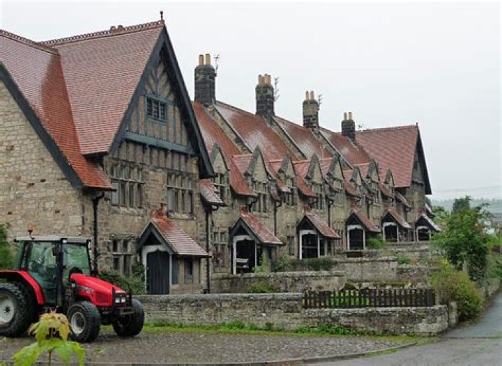 Rothbury | Co-Curate