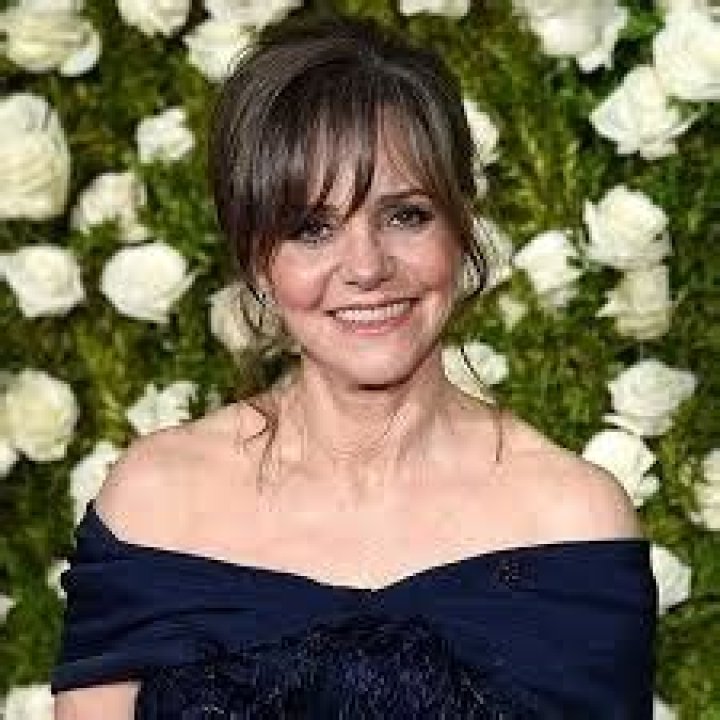 Sally Field - Bio, Net Worth, Height
