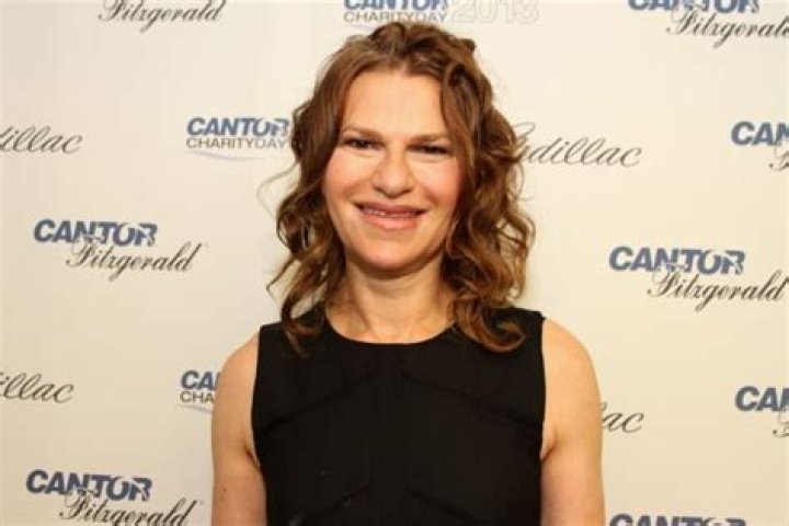Sandra Bernhard Net Worth 2024