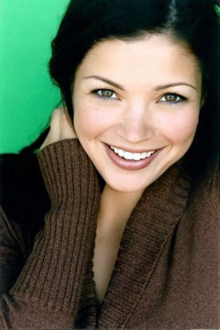 Sandra McCoy Biography