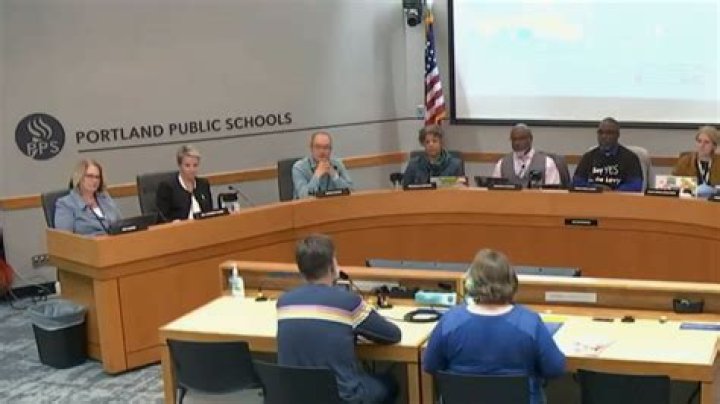 School board in Oregon votes to stop parents, staff fundraising for teachers