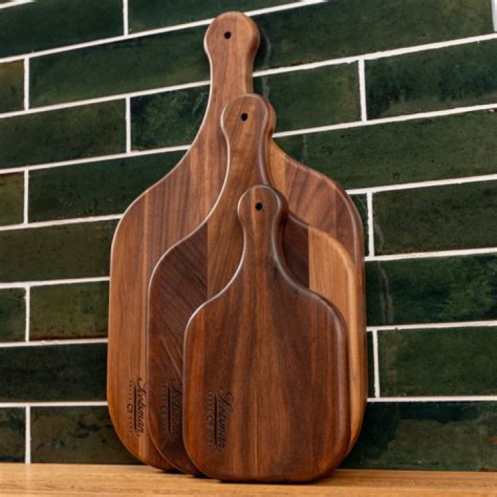 Scotsman Co. Square Mini Cheese Board
– Laurel Mercantile