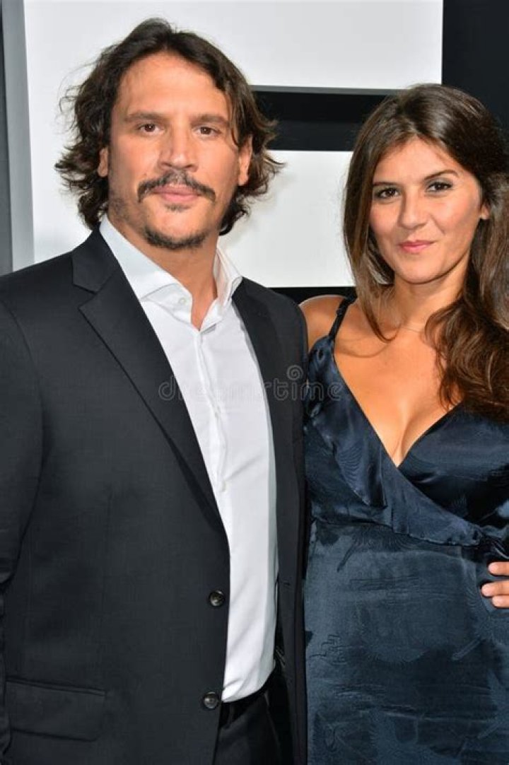 Sergio Peris-Mencheta’s Married Life With Wife And Children