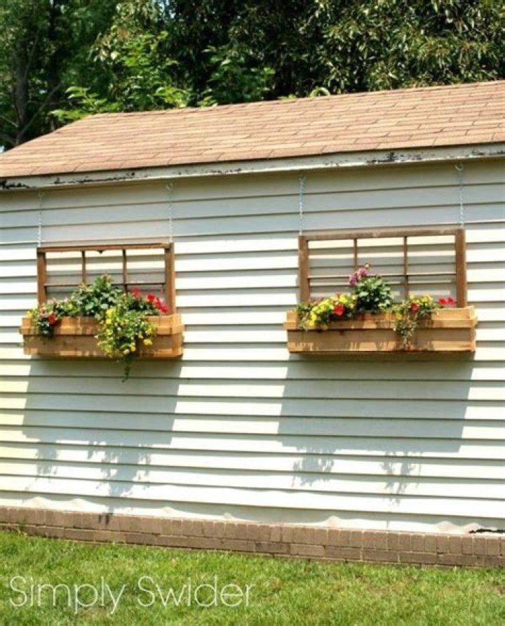	SHED THOSE STORAGE PROBLEMS A DO-IT-YOURSELFER SHOWS YOU HOW	